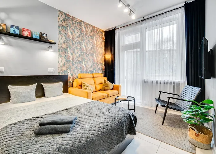 Papuga Apartment ~ 700M Main Square ~ Self Check-In 24H