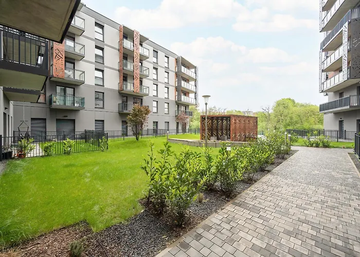 Michalczyka Stylish Apartment With Parking In The City Center Of Wroclaw By Noclegi Renters
