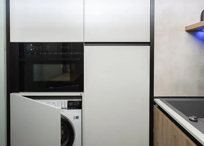 Nowoczesny apartament w centrum Wrocławia komfort, styl i doskonała lokalizacja Fair Rentals, Polska
