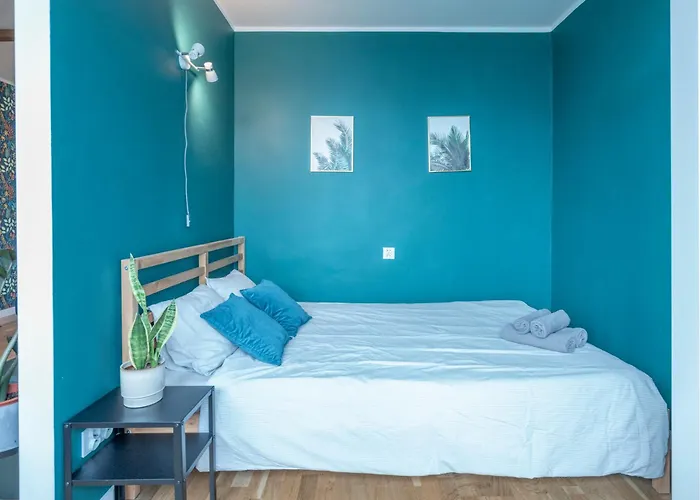 Green Studio In The City Center Of Wroclaw