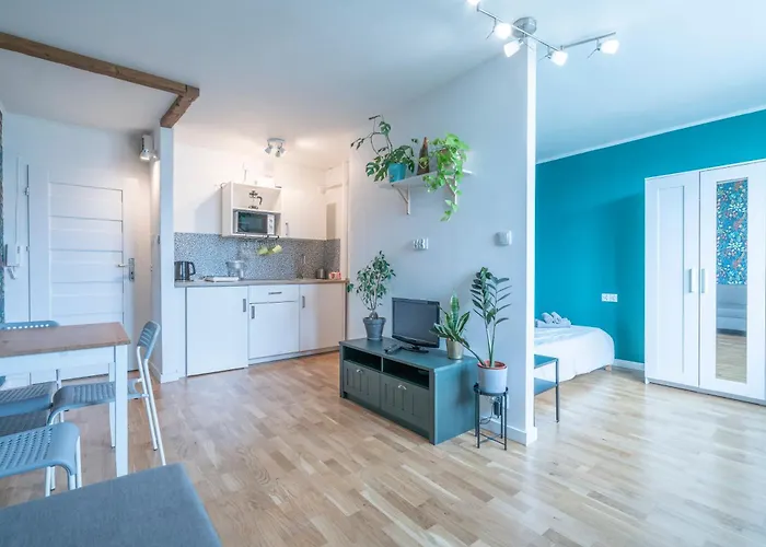 Green Studio In The City Center Of Wroclaw