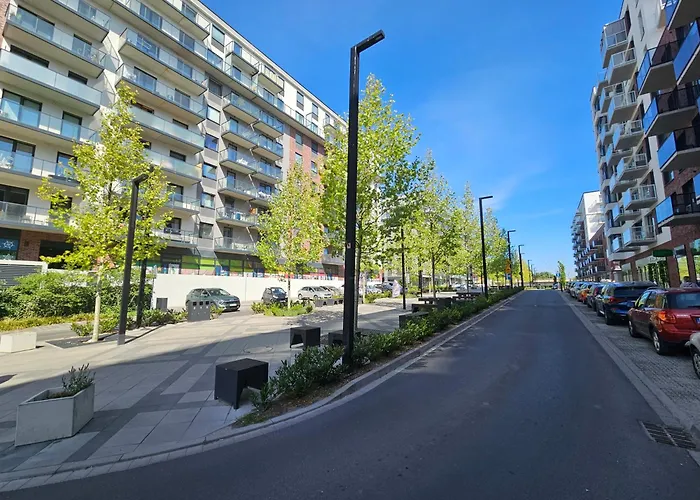 Port Popowice -Darmowy Garaż I Rowery - Meldunki 24na7 - Tramwajem 15 Min Do Rynku