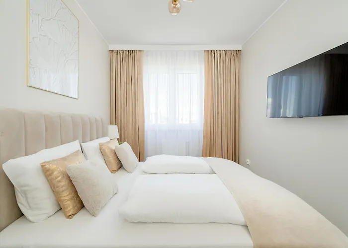 Piękny Apartament Wichrowa - 2 Sypialnie FREE GARAGE Wrocław by Noclegi Renters