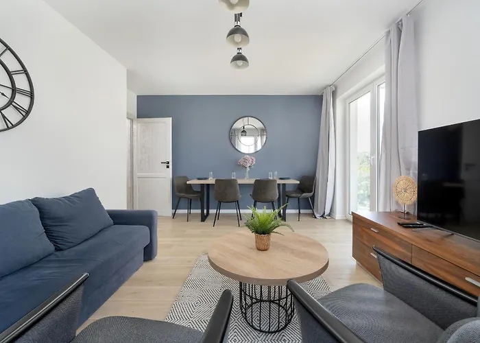 Wyjątkowy Apartament z Parkingiem dla 6 osób by Noclegi Renters Wrocław, Polska