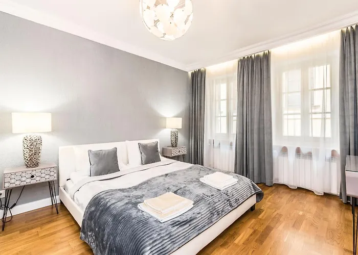Just In Rynek Garncarskie 10 With Bonus Separate Office Tv Room