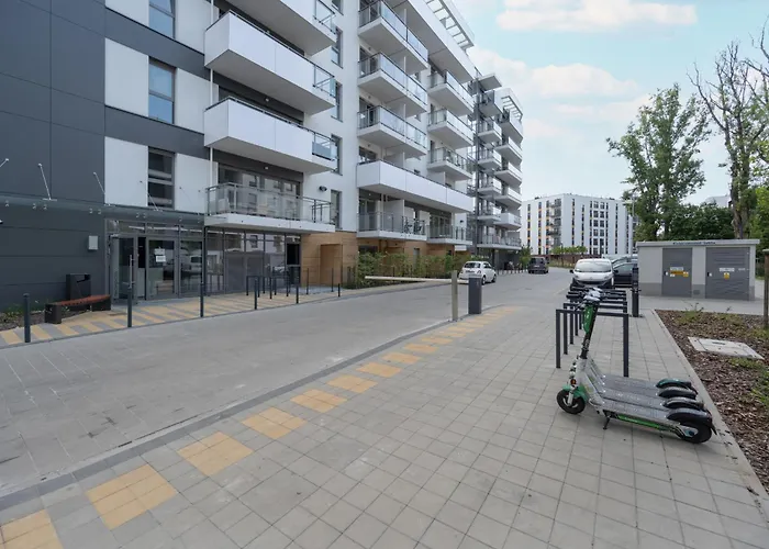 Elegant With Parking On Kępa Mieszczańska By Renters Prestige
