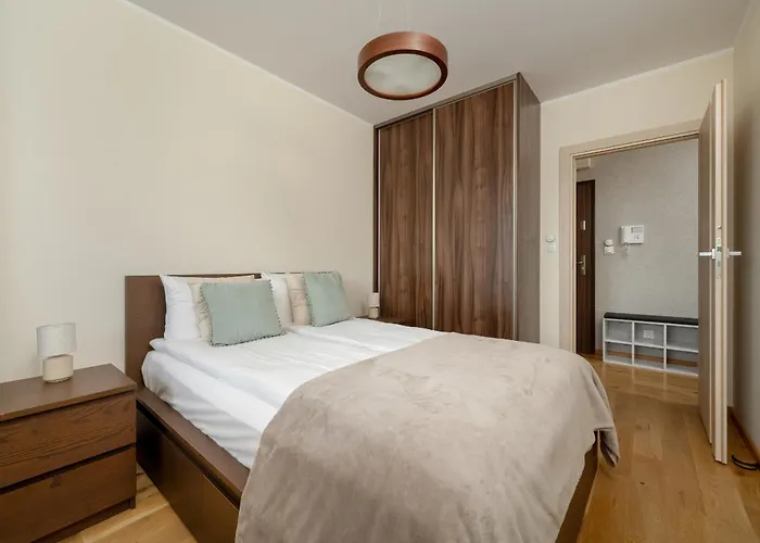 Exceptional With Parking For 6 Guests By Noclegi Renters