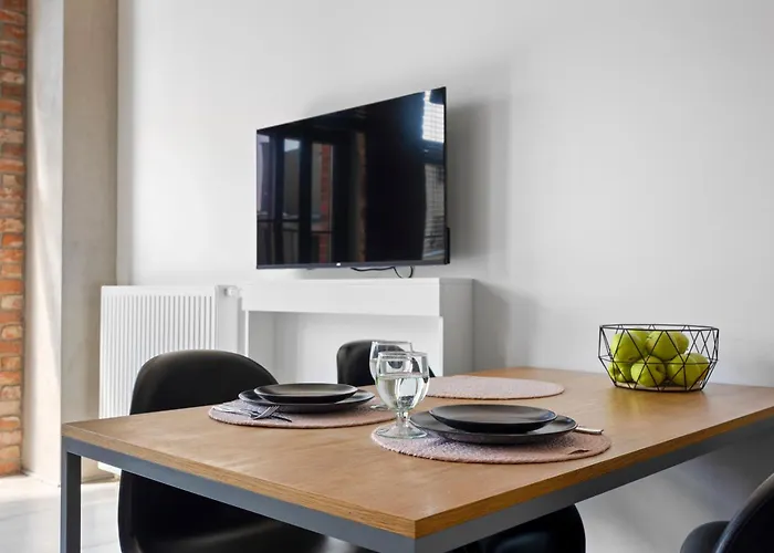 Brooklyn Loft Apartment - Old Town, Free Parking
