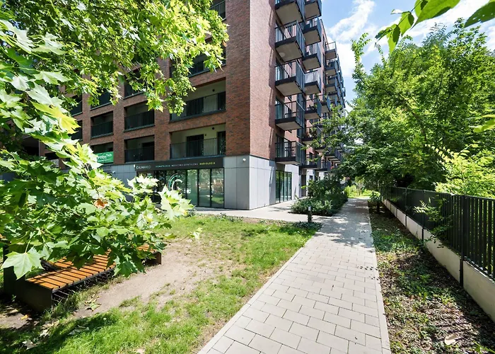 Nowoczesny Apartament z Klimatyzacją i Parkingiem by Renters Prestige
