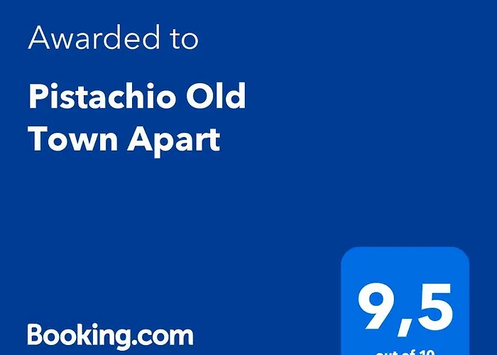 Pistachio Old Town Apart