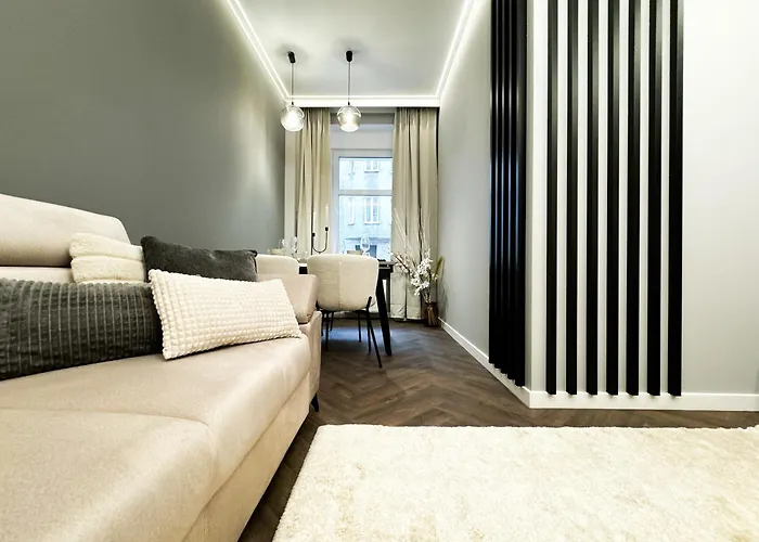 Central, Modern & Chic Wroclaw Gem, Near Park! 10Min To Old Town, Trumski, Polska