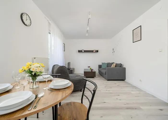 Białowieska Z Aneksem Kuchennym I Balkonem By Noclegi Renters