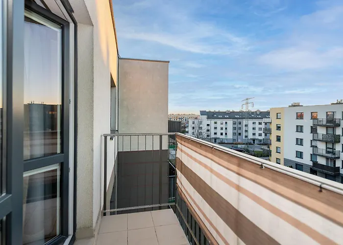 Cozy Corner: With Wifi And Private Balcony