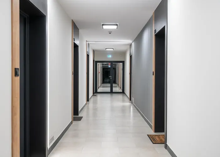 ApartWro 6th - apartament przy dworcu głównym PKP (balkon, garaż)