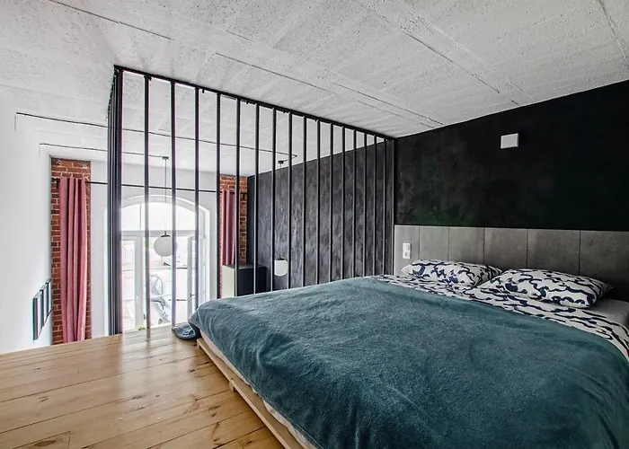 4A Loft Apartment- Wifi, 24 Self Check-In, Old Town Wrocław, Polska