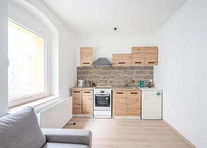 Green Side Apartment