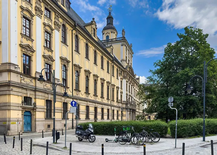Climatic Apartment In The Centre Of Wroclaw Near The Market Square By Noclegi Renters