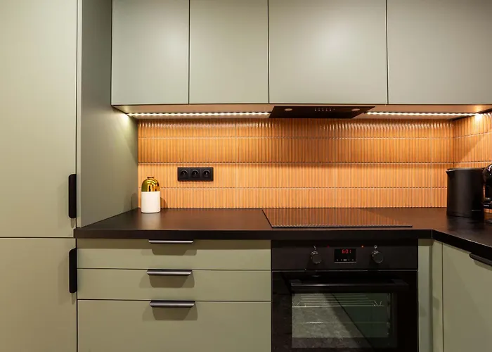 Comfy Modern Apart In Old Town Parking Properunit