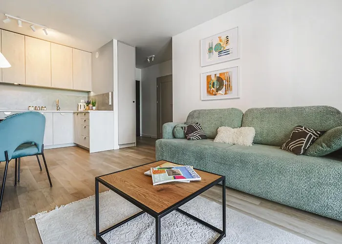 Komfortowy Apartament Z Balkonem I Parkingiem Вроцлав, Польща