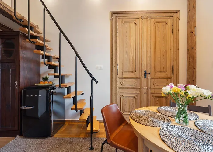 Oak Doors Apartament w Rynku - ProperUNIT