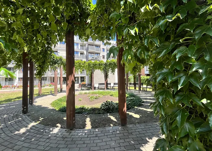Elegance Prestige Apartment Air Conditioning & Free Garage Netflix