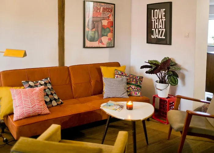 Stylowy, przestronny apartament 80m2 na zielonej ulicy w centrum