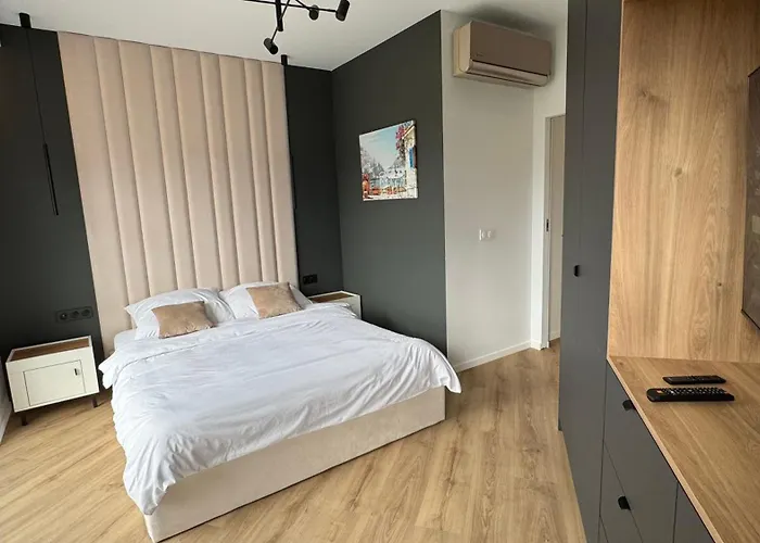 Central Park - Luxury, Cozy, Garage, Kids Stay Free, Perfect For Families