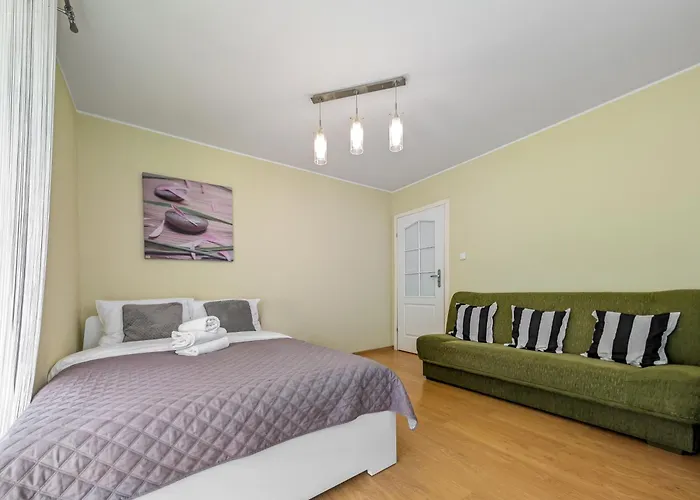 Pochyła Green Haven Apartment by BookingHost