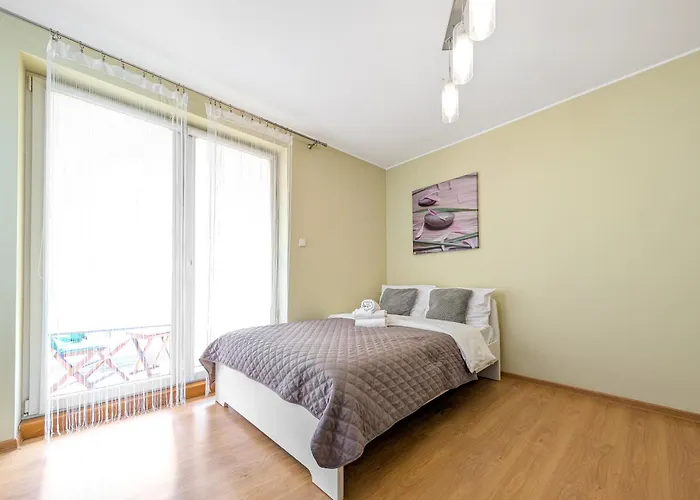 Pochyła Green Haven Apartment by BookingHost