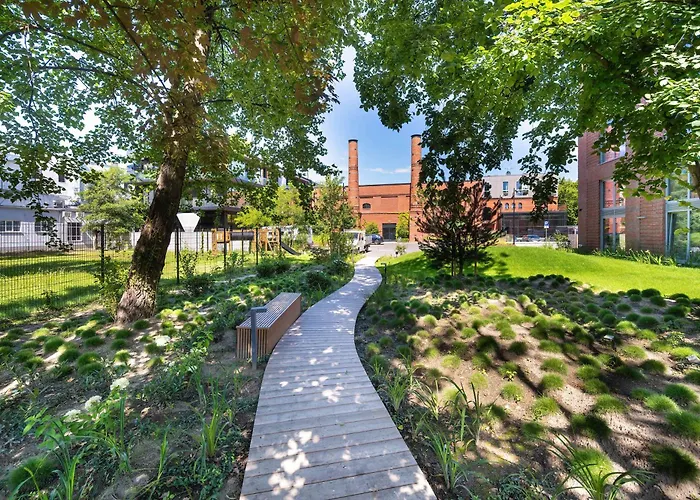 Luxury Apartments With Parking And Air Conditioning Near Wroclaw City Center By Renters Prestige