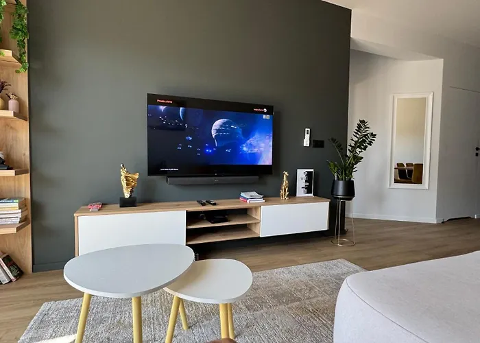 Central Park - Luxury, Cozy, Garage, Kids Stay Free, Perfect For Families