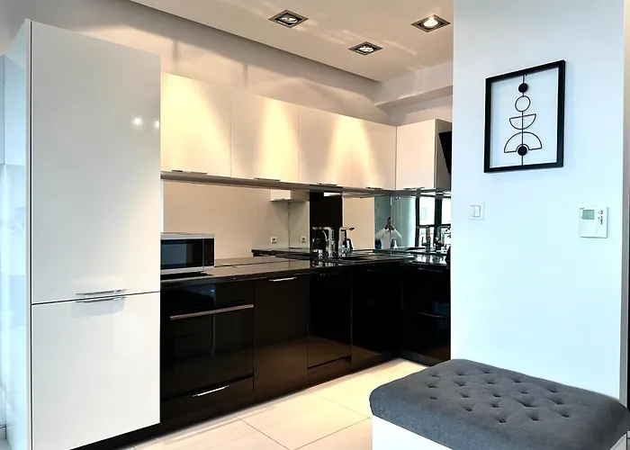 Podwale 2 Apt 31 - Self Check-In 20H - Parking & Lift