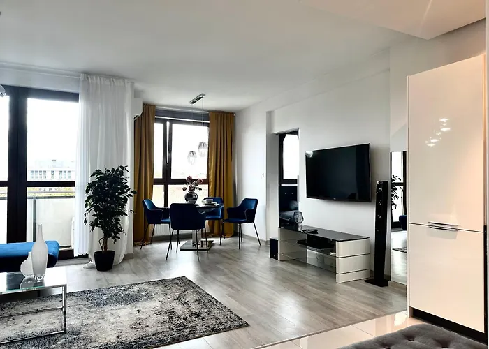 Podwale 2 Apt 31 - Self Check-In 20H - Parking & Lift