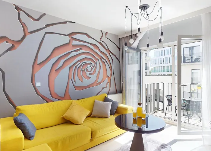 Golden Hour Rose - Kurkowa 14 Residence