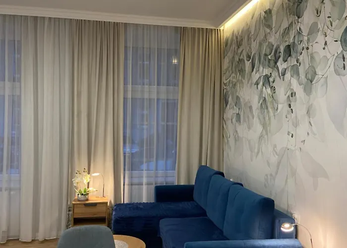 Apartament na Przedmieściu by Apartamenty na dni Wrocław, Polska