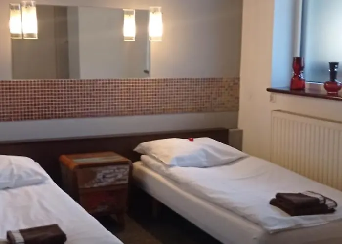 Spacious Apartment In Green District.
