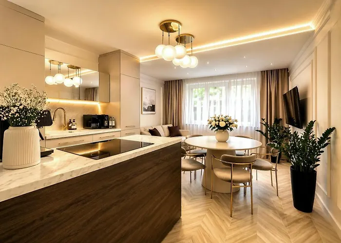 Psie Budy Apartment -200M Main Square