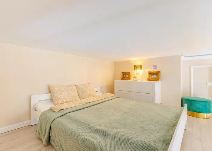 Apartament Chanel Jana Pawła Wrocław, Polska