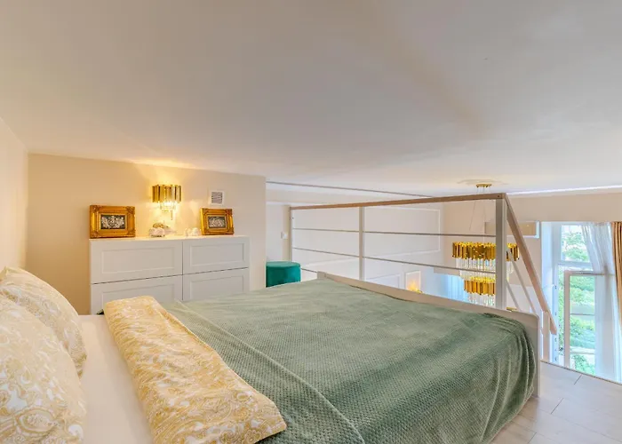 Apartament Chanel Jana Pawła