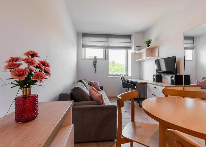 Rentplanet - Apartamenty Dyrekcyjna Вроцлав, Польща