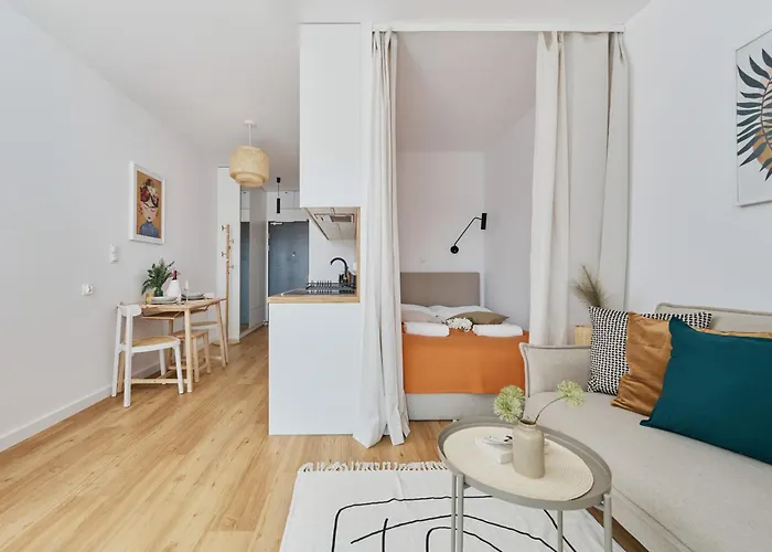 Cozy Studio Jaworska with FREE GARAGE by Noclegi Renters