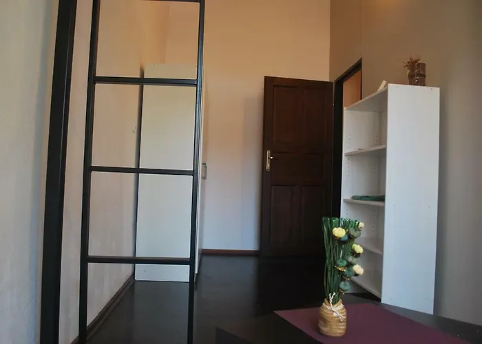 Pokoje W Cichym Mieszkaniu 50M Od Rynku