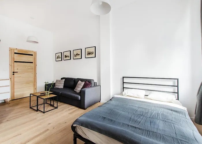 Wroclaw Central City Apartments- Self Check-In 24H, Wifi, Польща