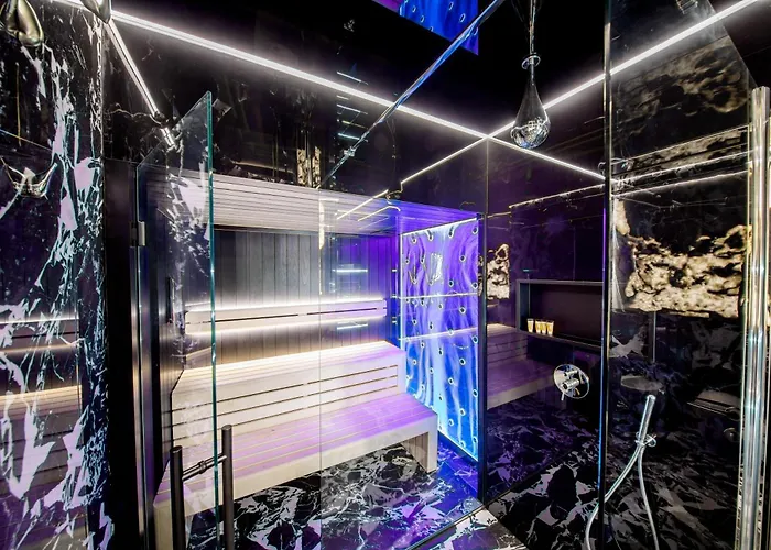 Apartamenty Sky Tower Z Jakuzzi Przy Oknie By Bqqk